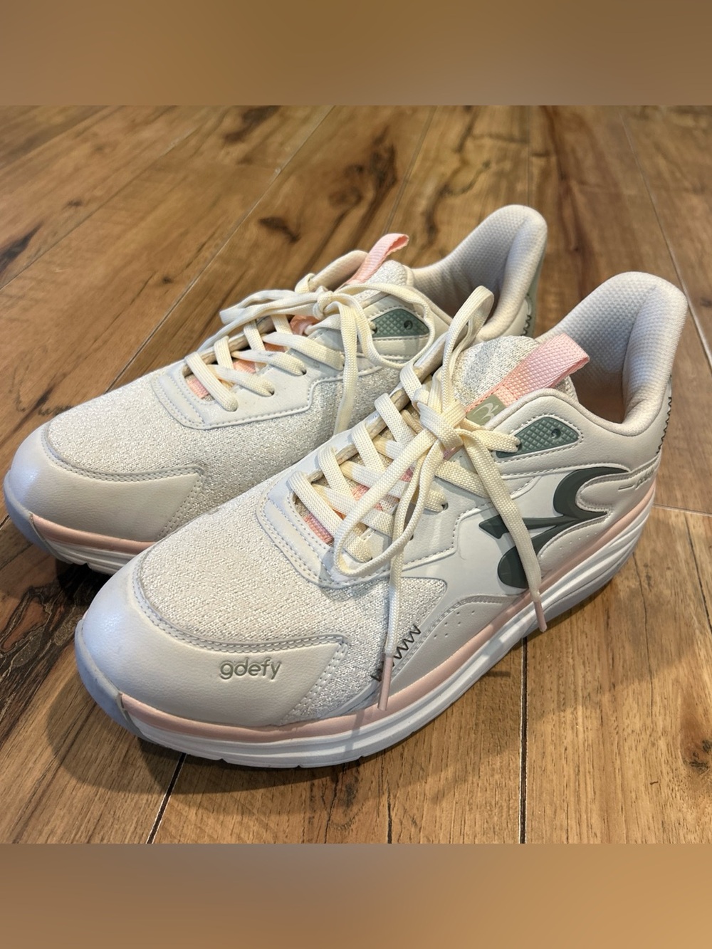 GDefy Gravity Defyer Energyia Mesh Lace-Up Sneakers Women's Size 11